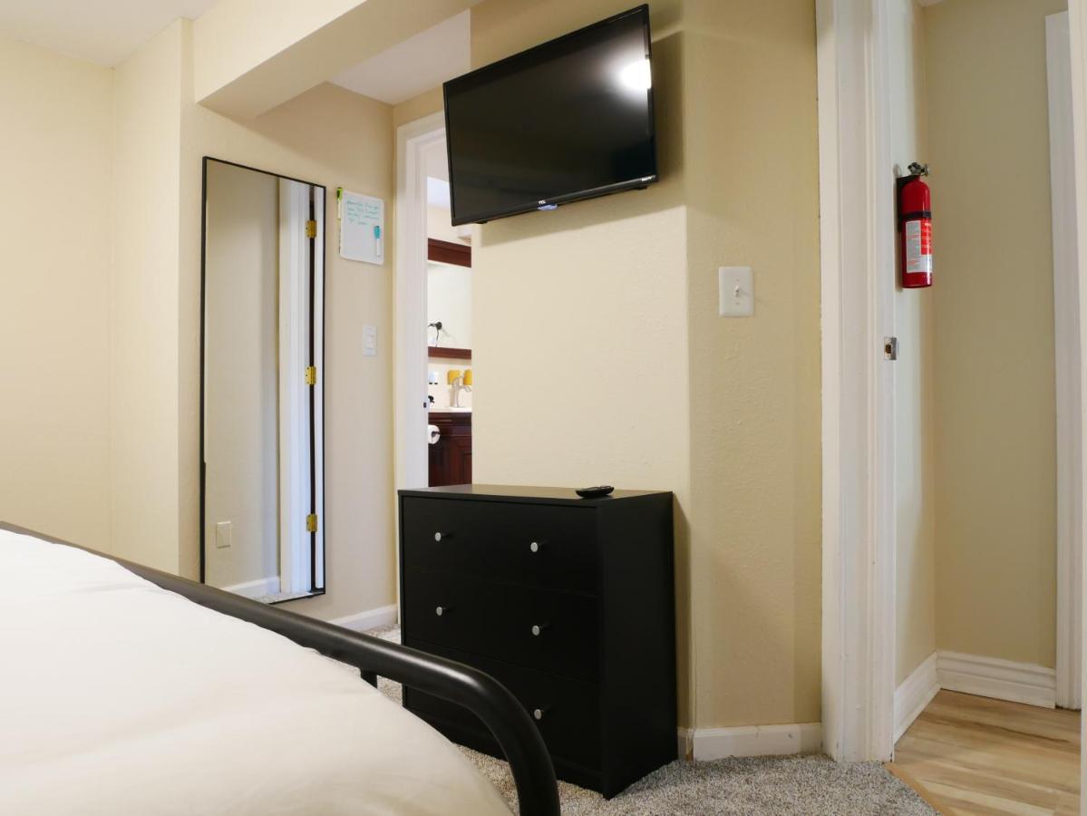 Appartement Private Basement, Bath, Living Area In Morrison Extérieur photo